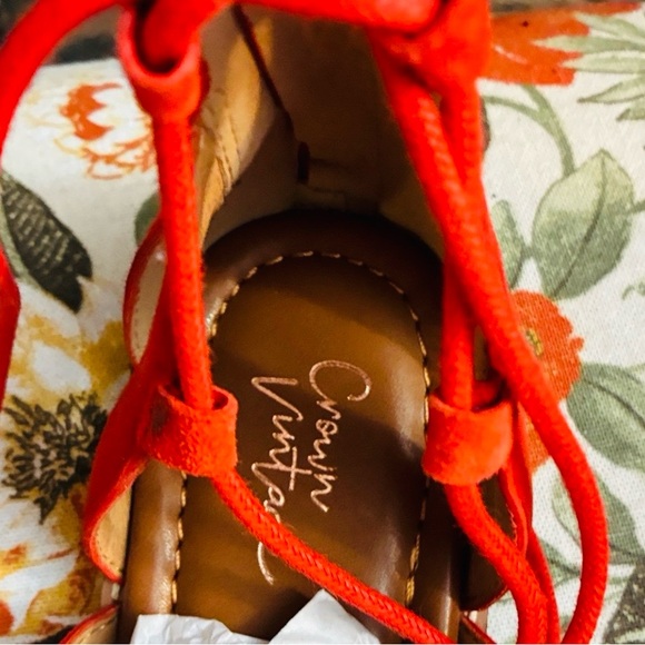 Crown Vintage Red Lace-Up Sandals size 8.5. NWOT - Picture 3 of 5